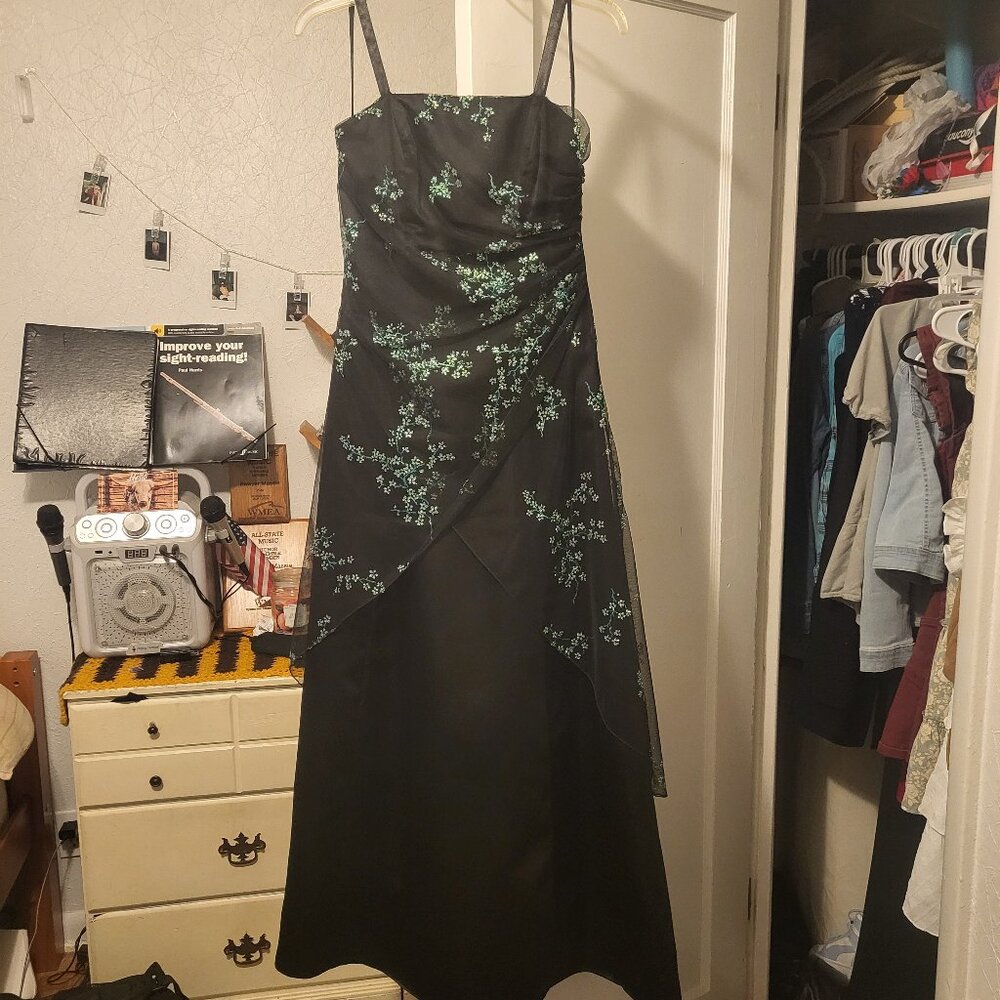 Vintage Jump Formal Dress